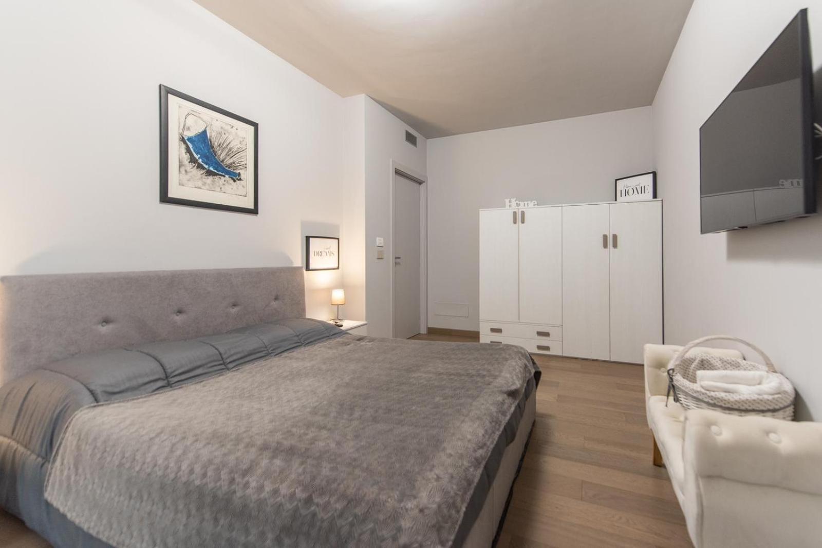 Elegante Bilocale-centro Torino-free Wifi Apartment Turin